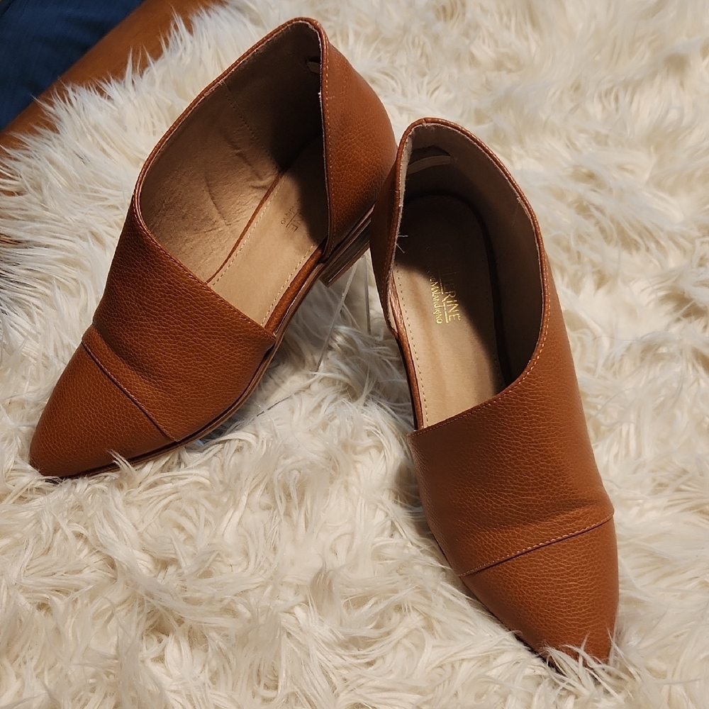 Catherine Malandrino Brown Suede Loafers with Pointed Toe